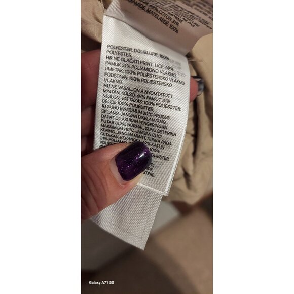 UCLA Bruins NCAA Puffer Vest H&M Size M Football Mens Beige Full Zipper College - Picture 9 of 9